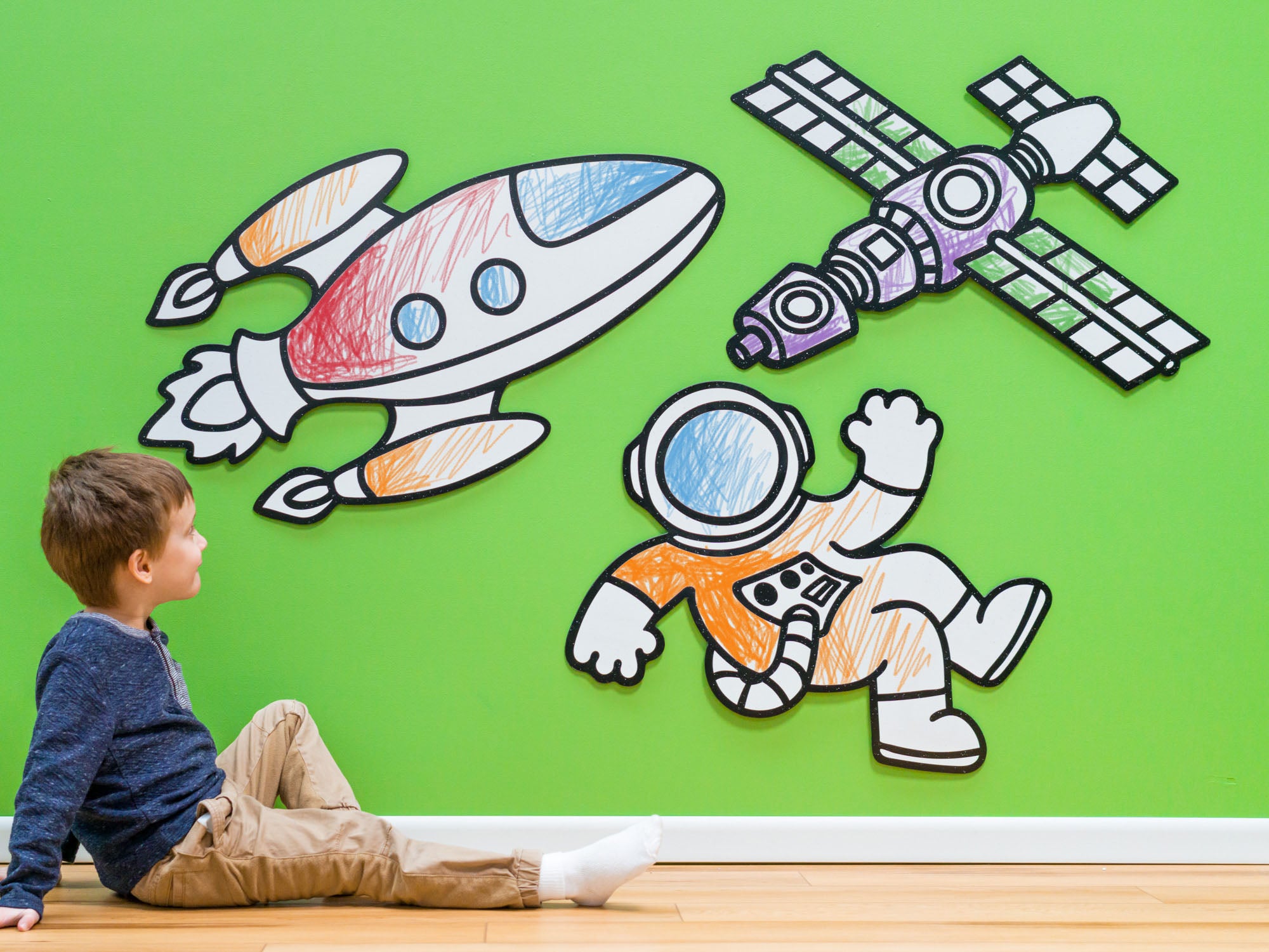 Outer Space Astronaut & Rocket Ship Set | Color n’ Erase | Play & Décor