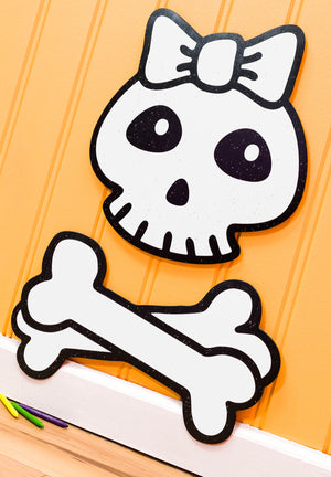 Butterfly Bow Skull 2 Piece | Color n’ Erase | Play & Décor