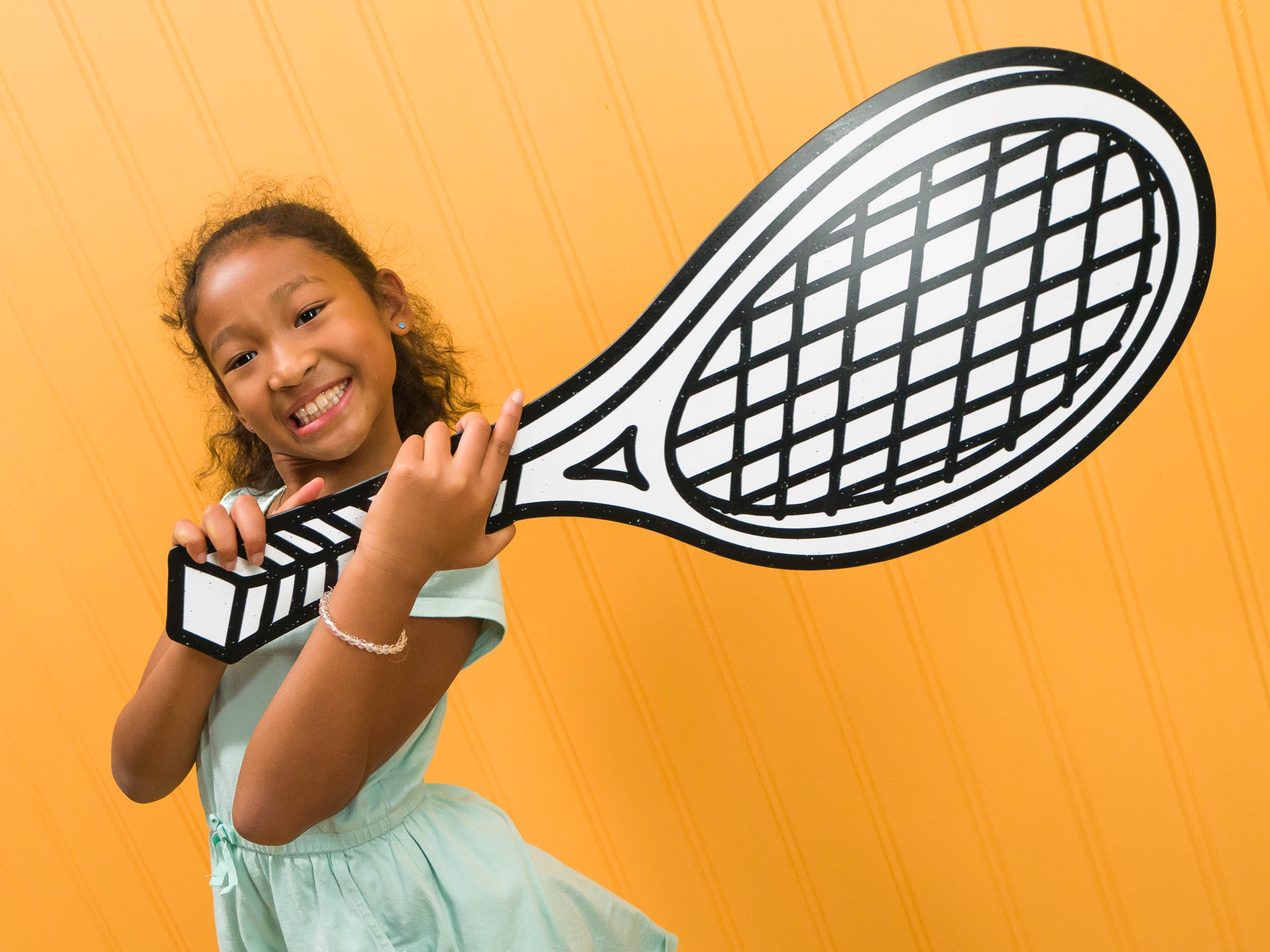 Tennis Racket | Color n’ Erase | Play & Décor