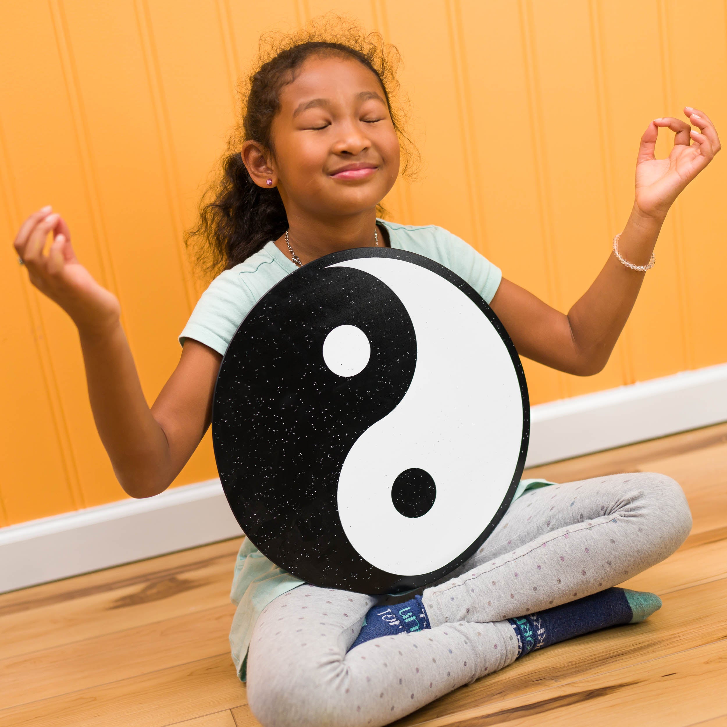 Yin Yang | Color n’ Erase | Play & Décor