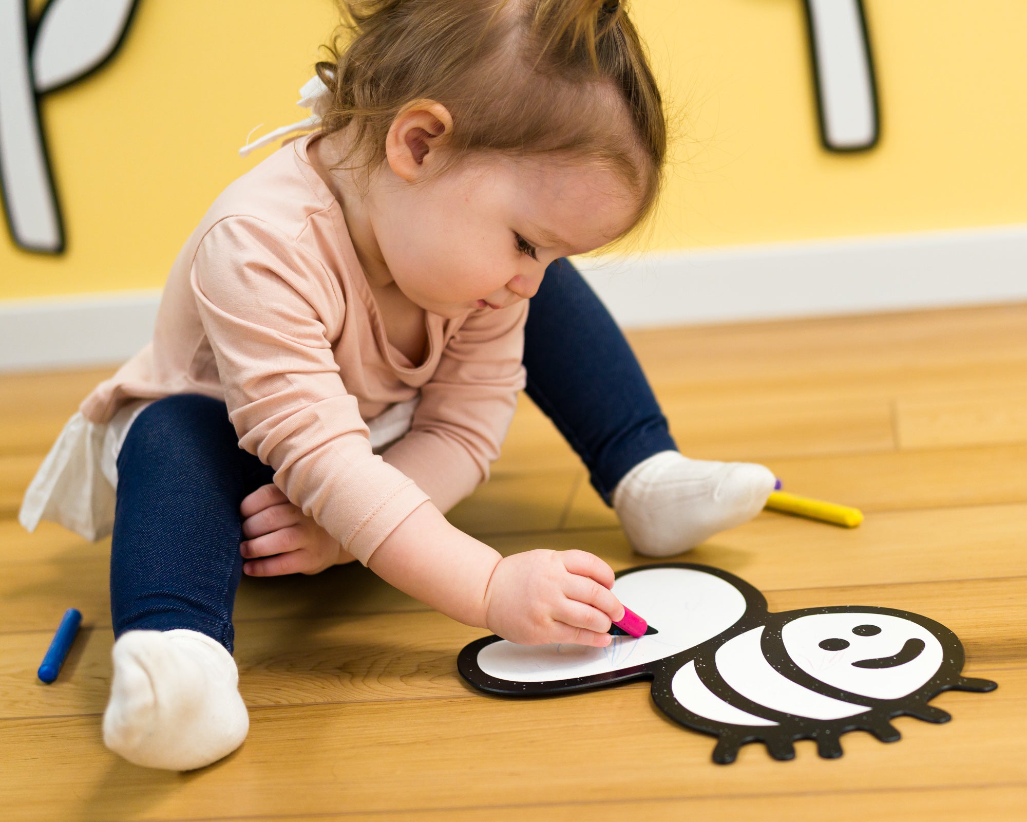 Bumble Bee | Color n’ Erase | Play & Décor