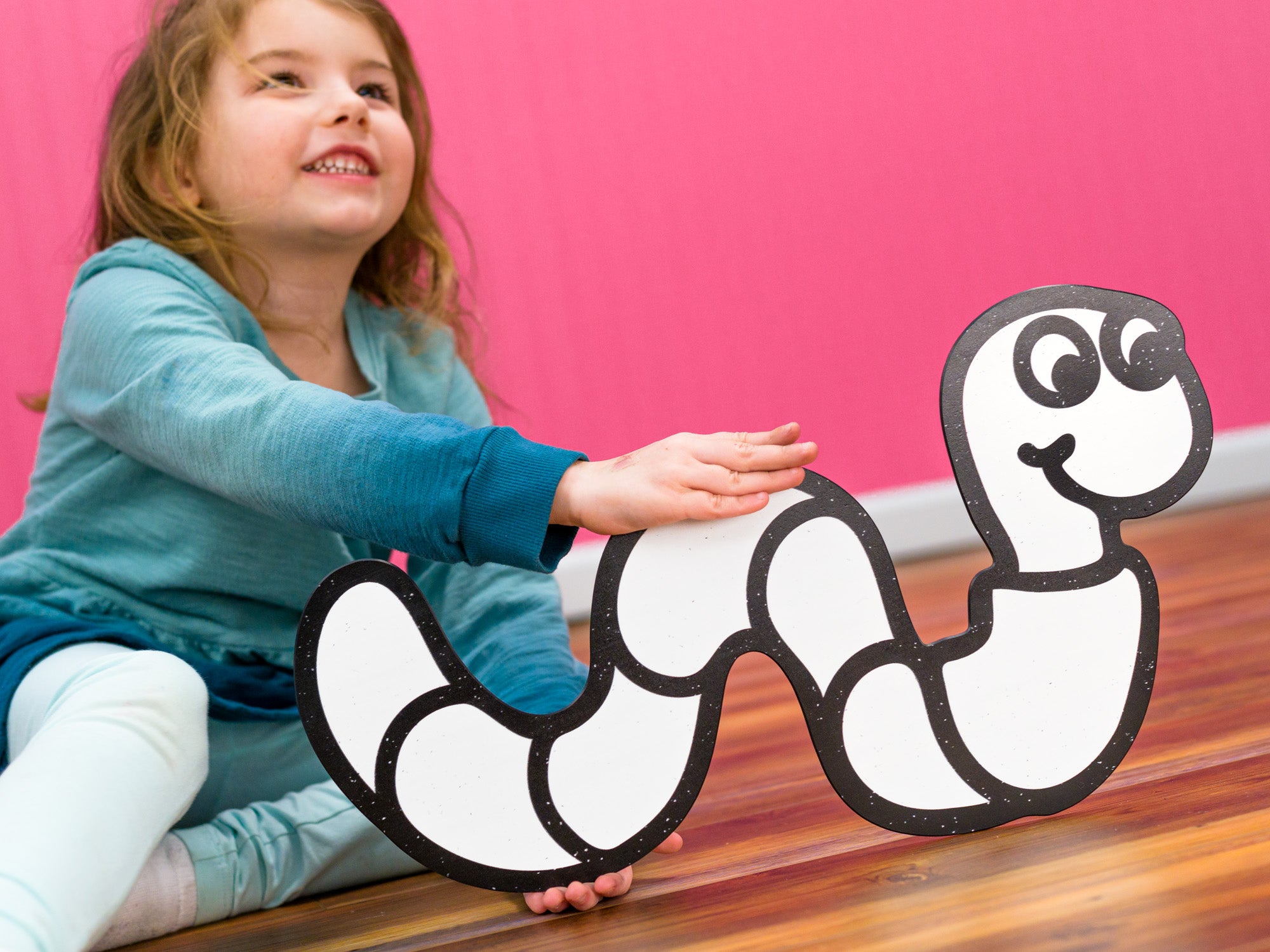 Worm | Color n’ Erase | Play & Décor